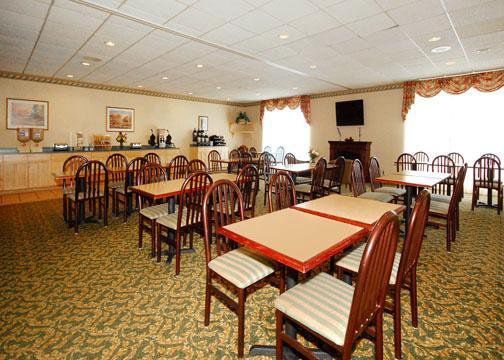 Econo Lodge Inn & Suites Огаста Ресторан фото